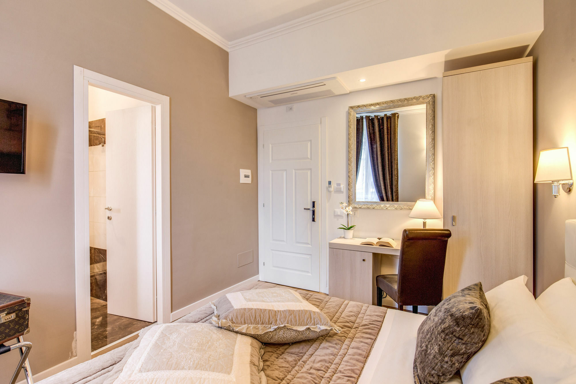 The Bridge Suites Roma Eksteriør bilde