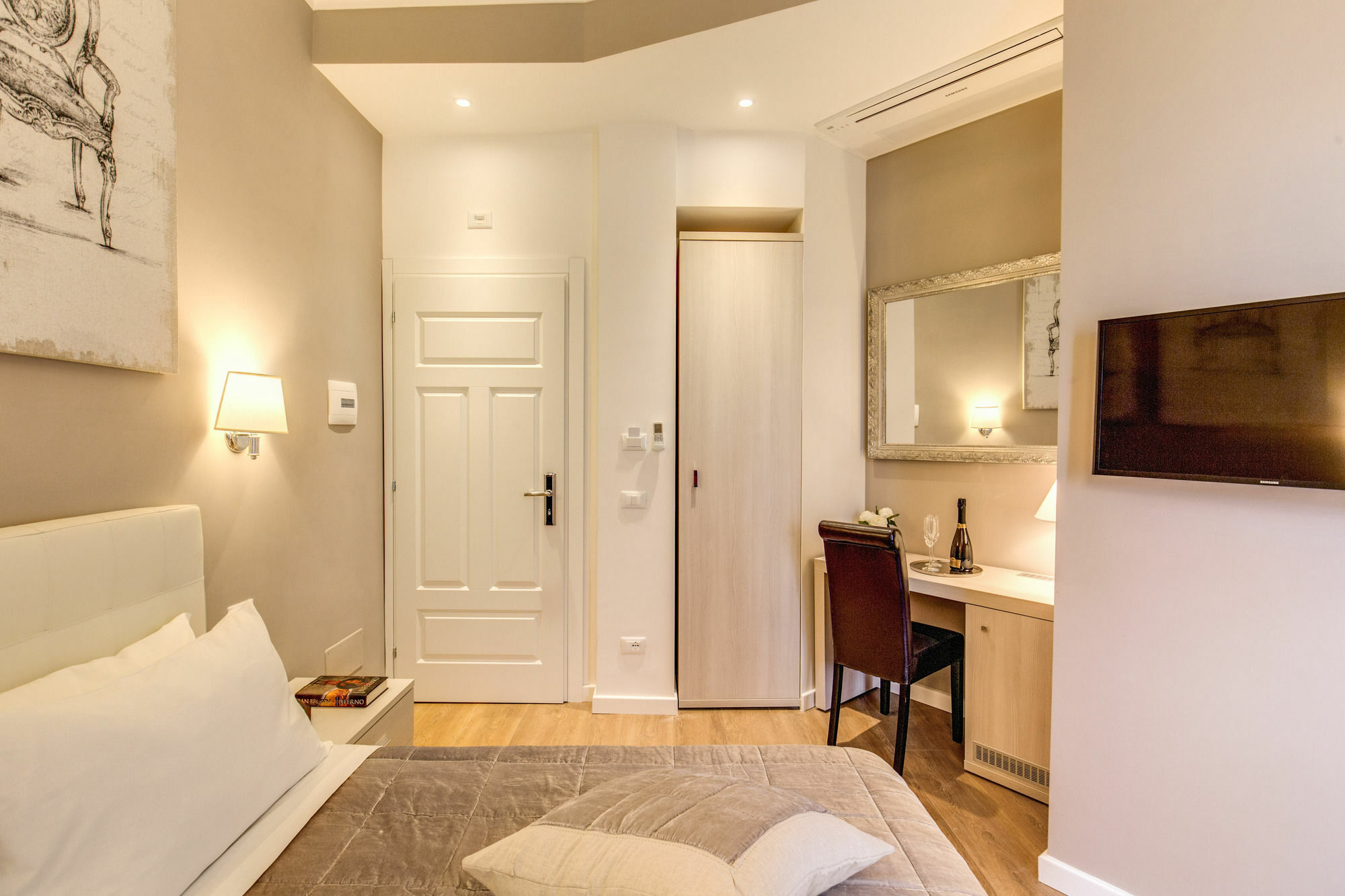 The Bridge Suites Roma Eksteriør bilde